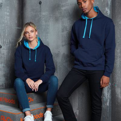 JustHoods AWDis hettupeysa „Varsity“